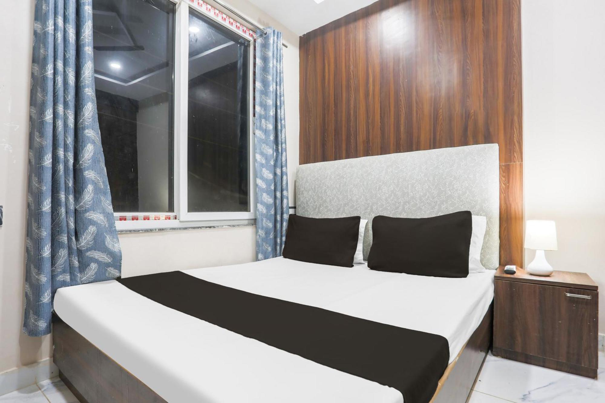 Hotel O S Grand Allāhābād Junction Zewnętrze zdjęcie